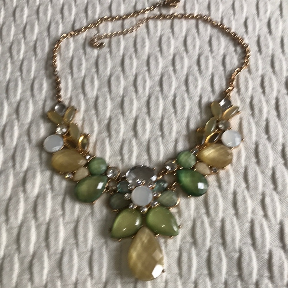 Charming Charlie faceted Stones on Gold Tone Adjustable Chain